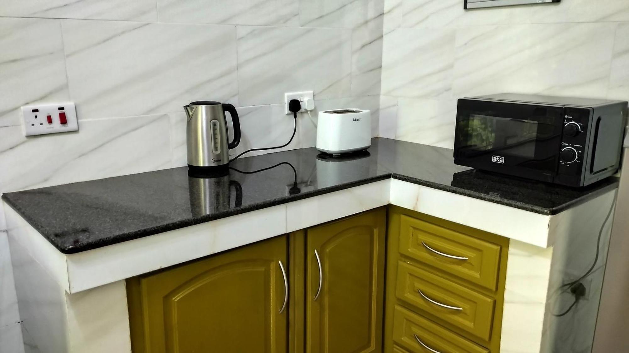Dovass Self Catering Apartments Takamaka Bagian luar foto
