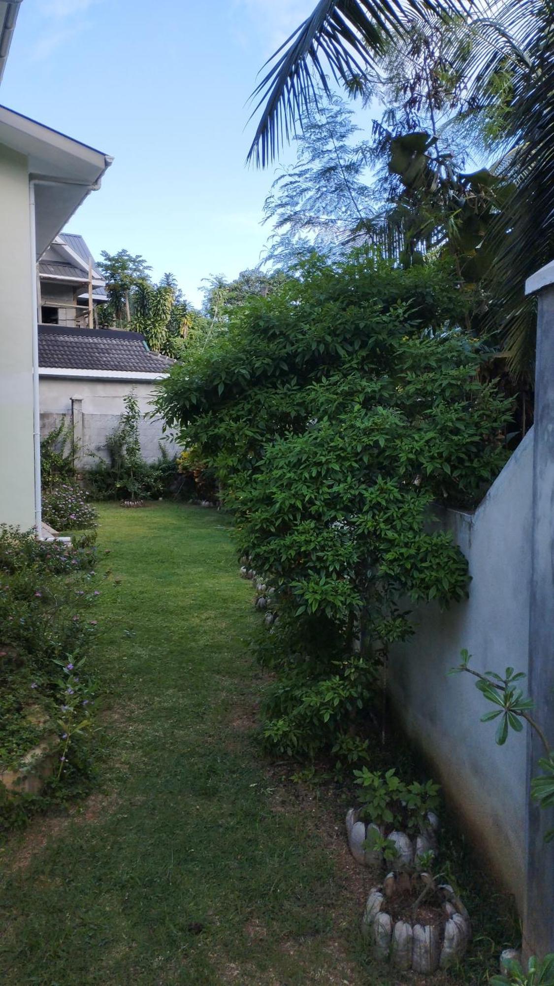 Dovass Self Catering Apartments Takamaka Bagian luar foto