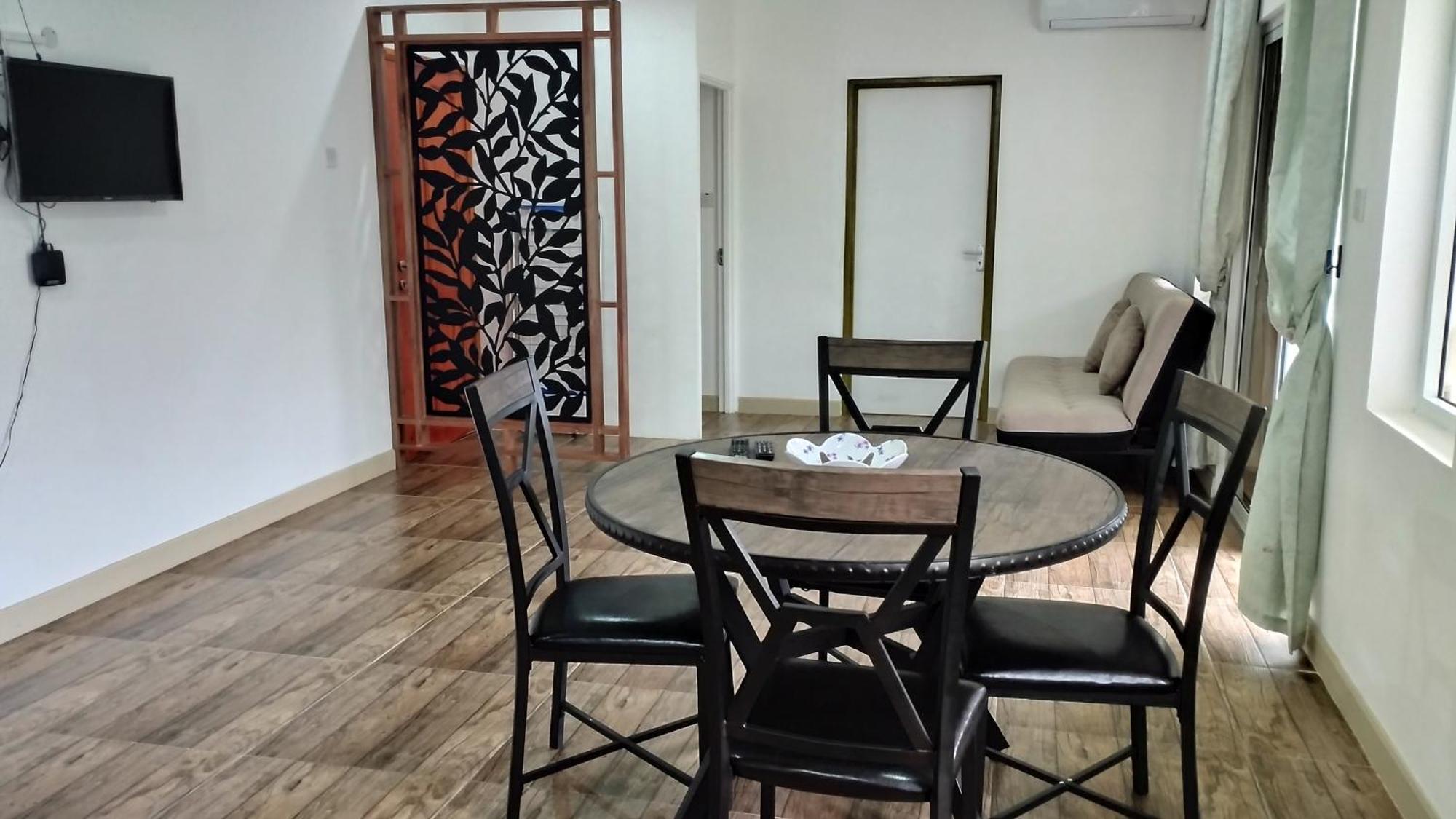 Dovass Self Catering Apartments Takamaka Ruang foto