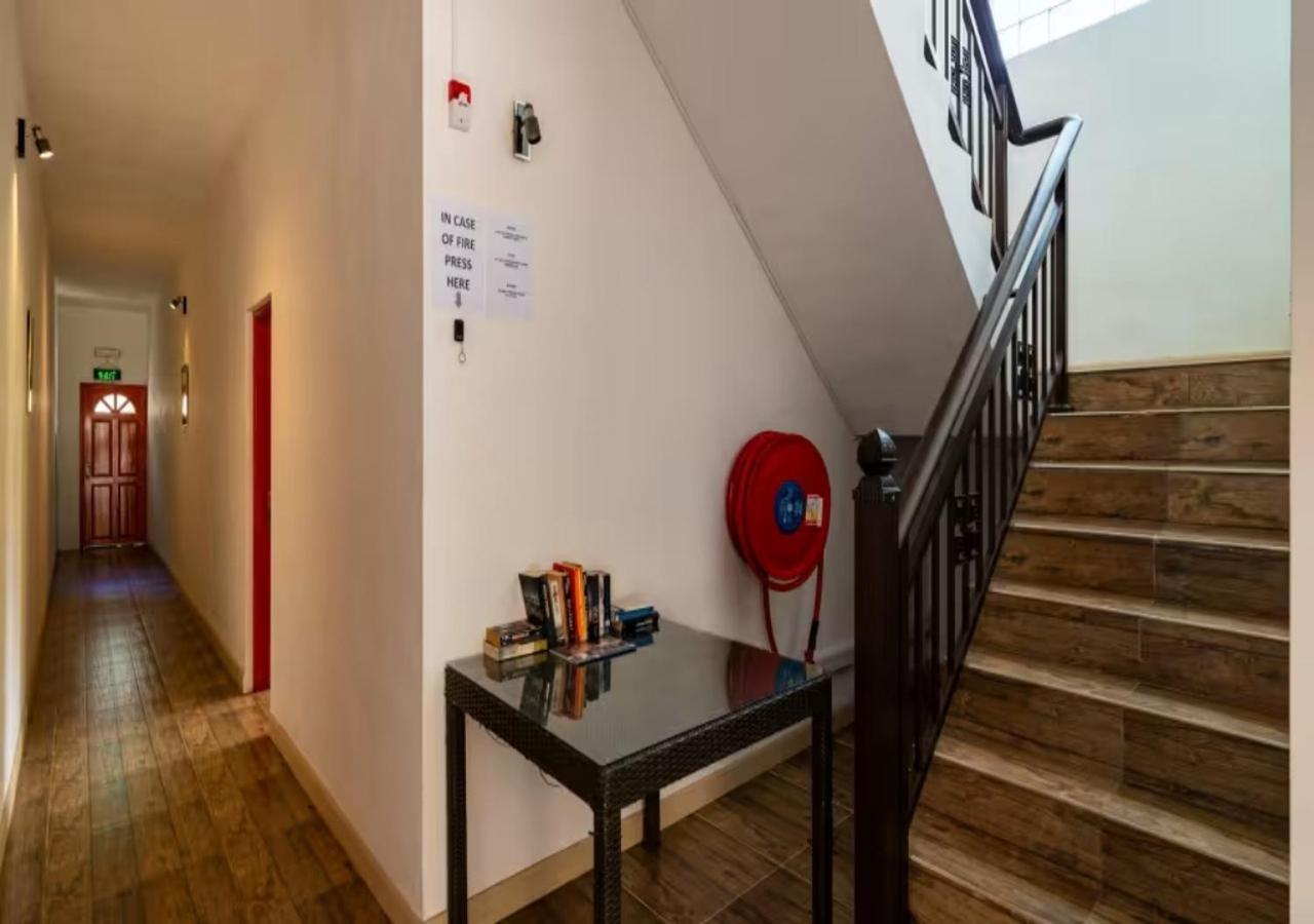 Dovass Self Catering Apartments Takamaka Bagian luar foto